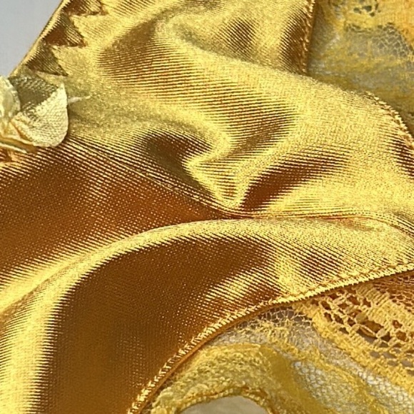 IZA Silky Glossy Liquid Satin‎ & Lace Low Rise Yellow Thong Panties Sz s NEW - Picture 6 of 15